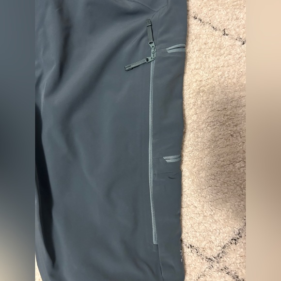 Arcteryx Shashka stretch soft shell ski/snowboard pants - Picture 5 of 10